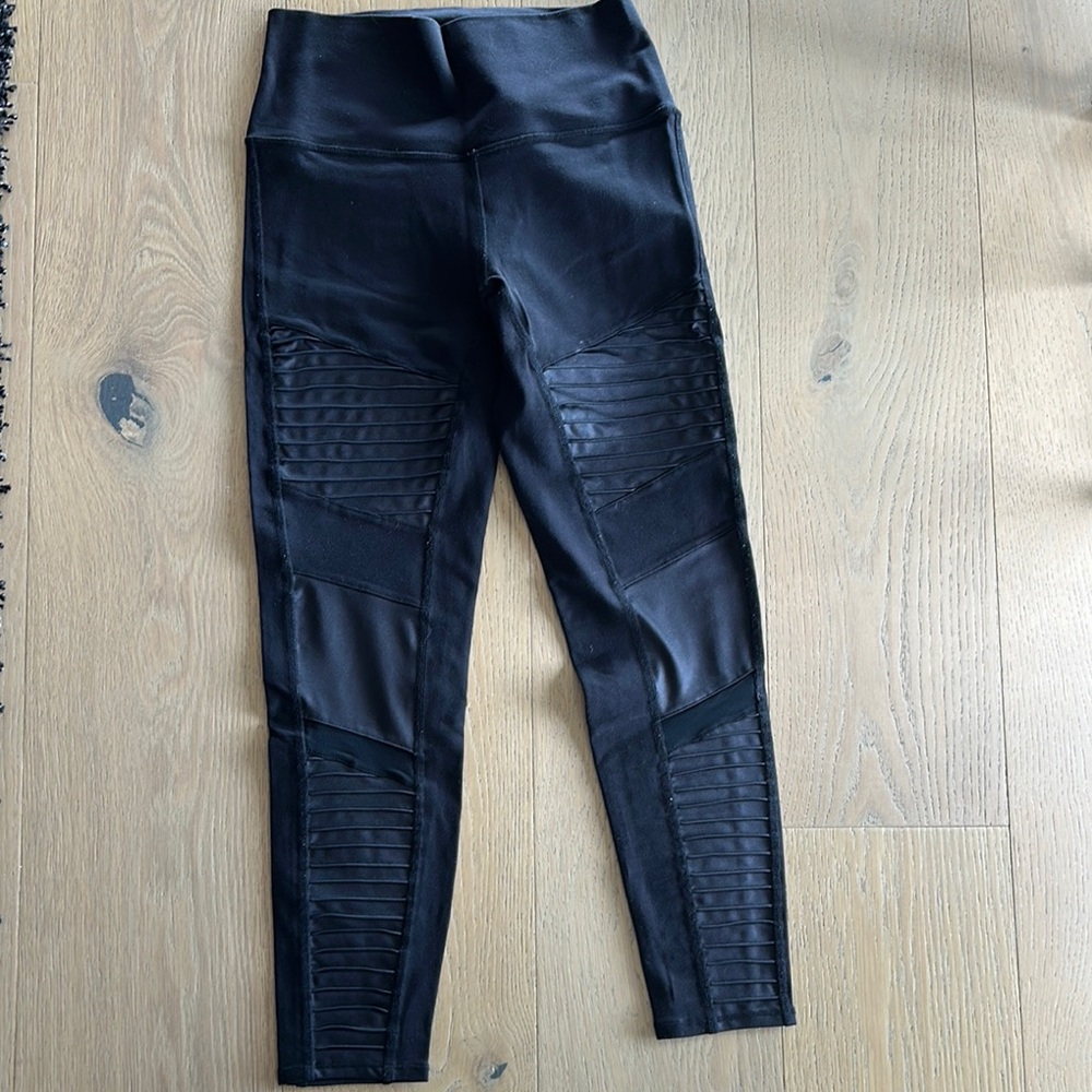 ALO Yoga Black High-Waist Leggings